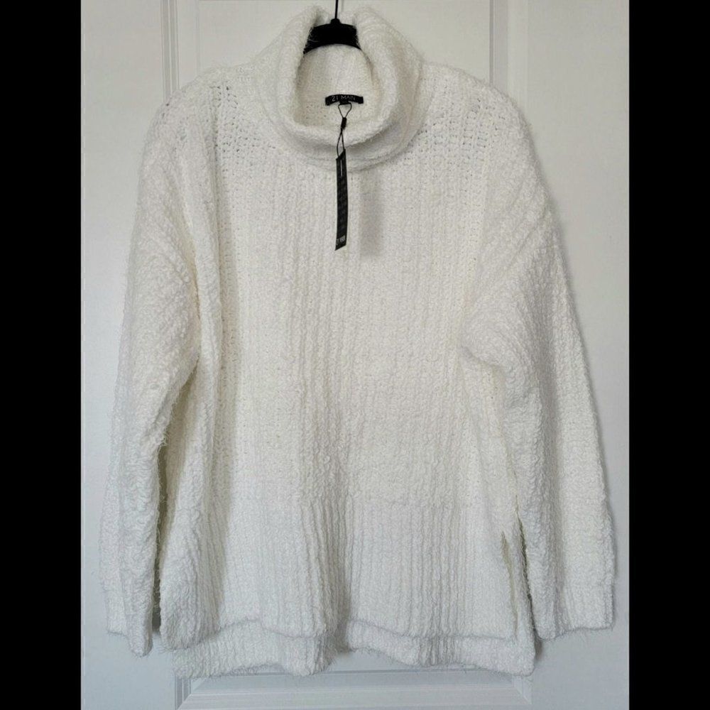 21 Main Fuzzy Super soft Turtleneck Sweater - XL - White‎
